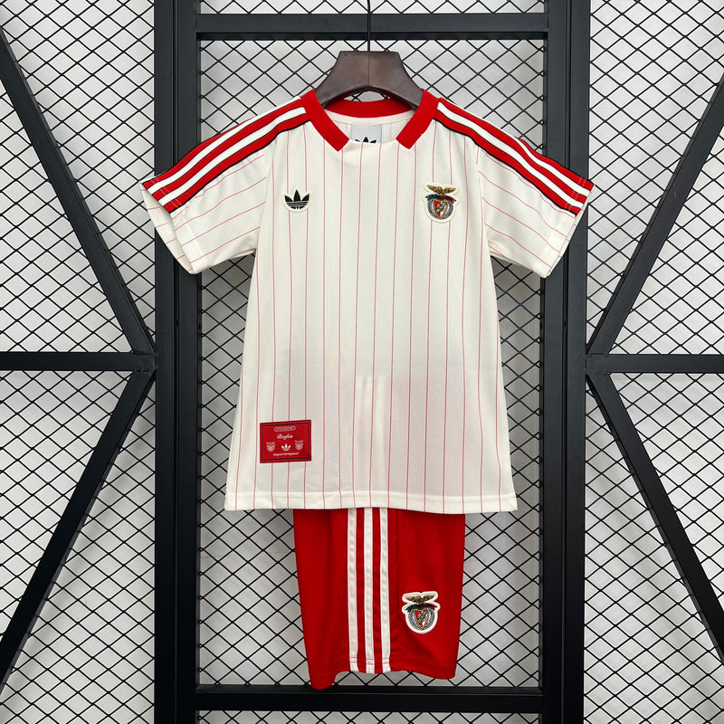 SPORTING LISBOA EDICIÓN ESPECIAL RETRO I 25/26 CONJUNTO INFANTIL